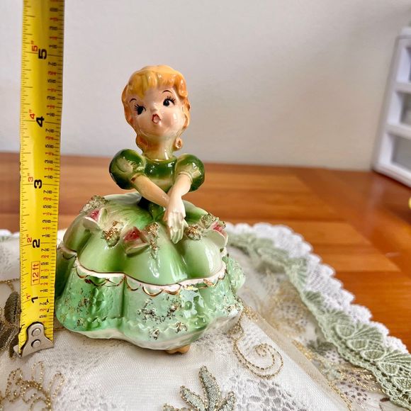 Vintage HP Japan Ceramic Figurine 3419, Vintage Figurines, Vintage Trinket Box, - Picture 8 of 9